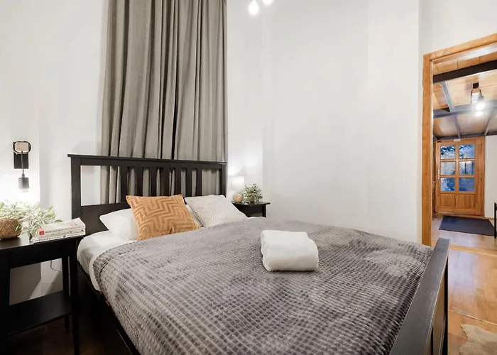 Wellness Wonderland Garden, Sauna, Jacuzzi In Cbd شقة *