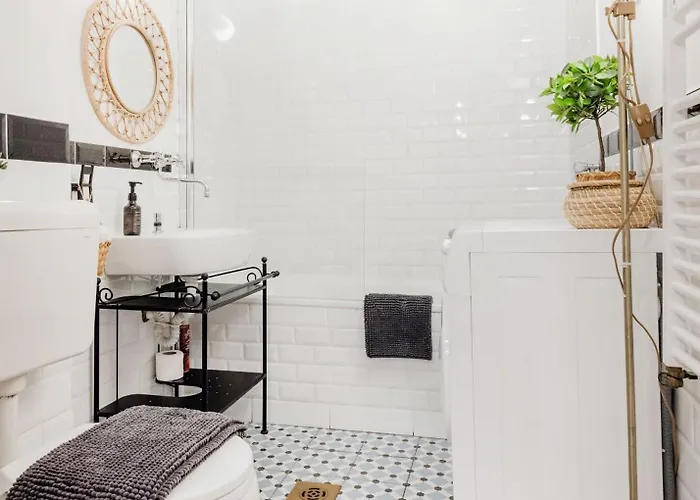 Wellness Wonderland Garden, Sauna, Jacuzzi In Cbd شقة *