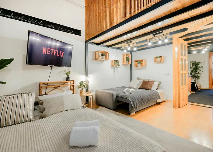 Wellness Wonderland Garden, Sauna, Jacuzzi In Cbd Apartmán *