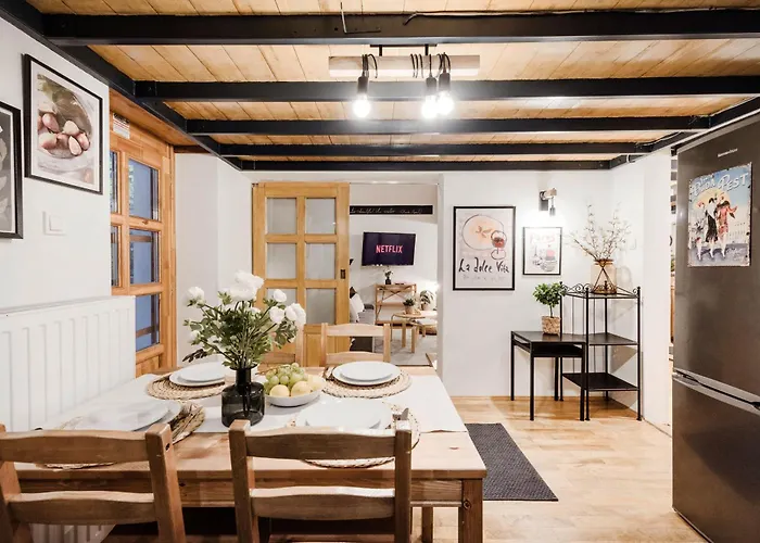 Wellness Wonderland Garden, Sauna, Jacuzzi In Cbd Apartmán